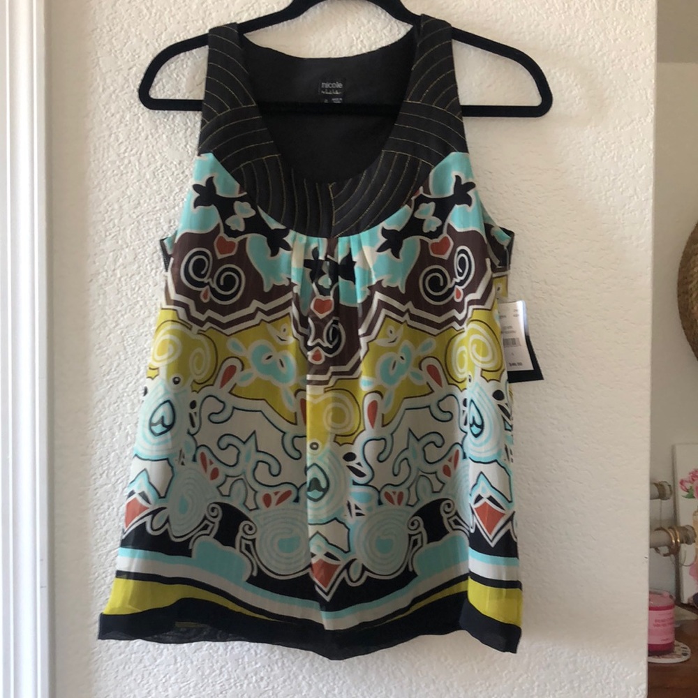 NWT Size 4 Nicole Miller Top